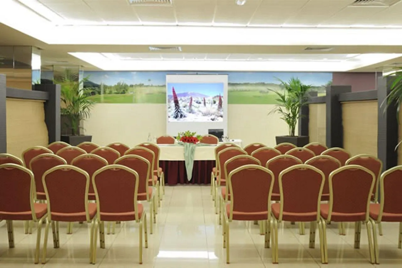 فندق Marylanza Suites & Spa لوس كريستيانوس