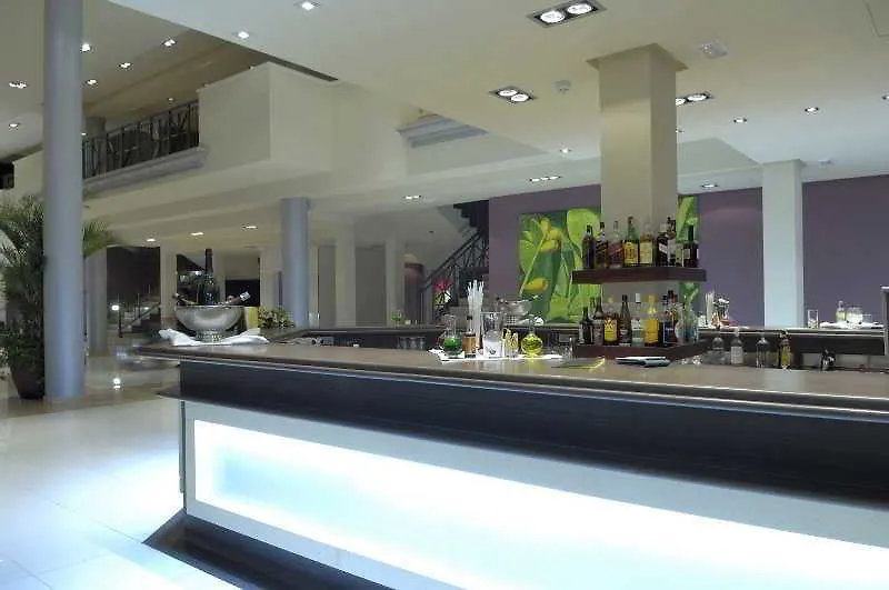 Marylanza Suites & Spa لوس كريستيانوس فندق